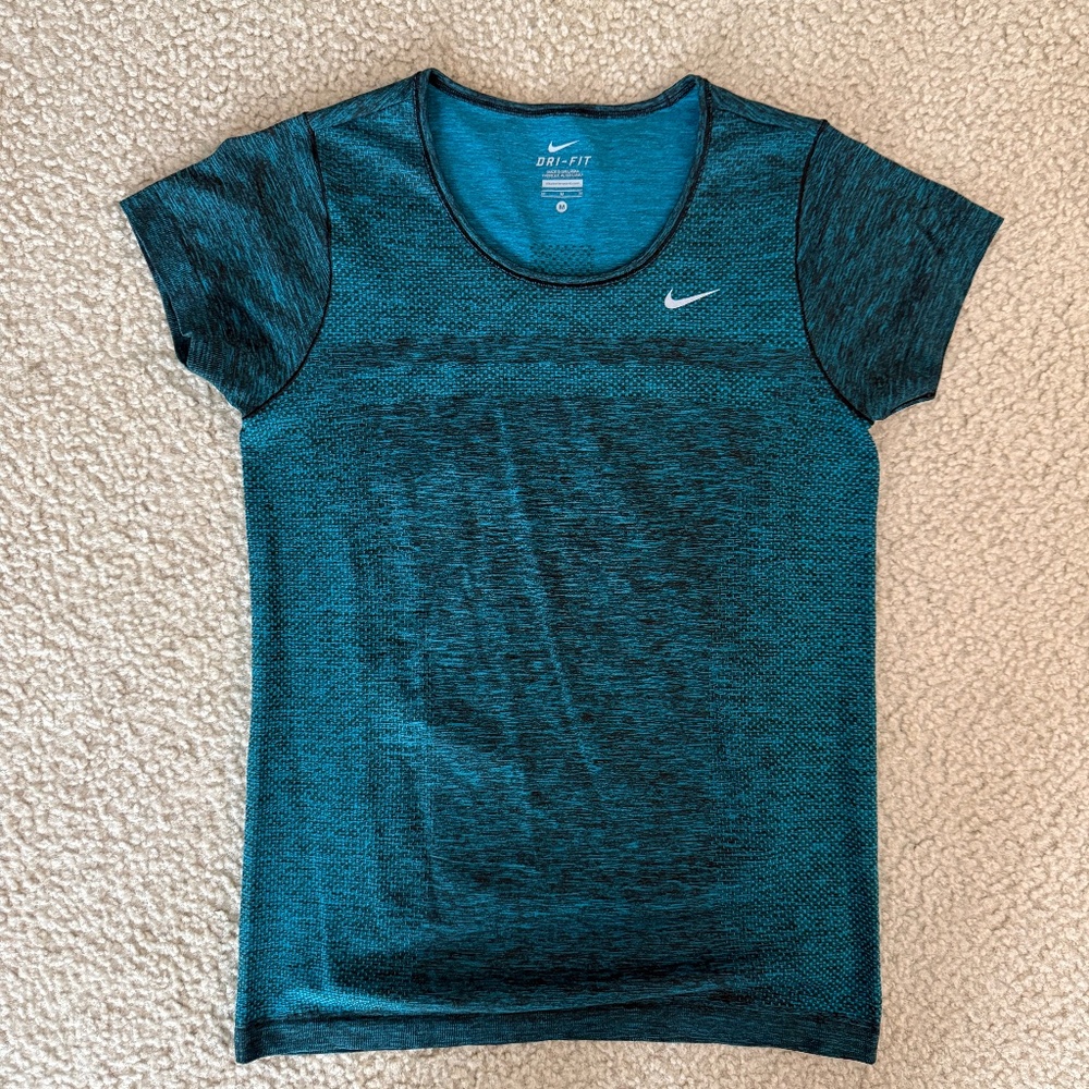 Nike Running Dri-Fit T-shirt (Medium)